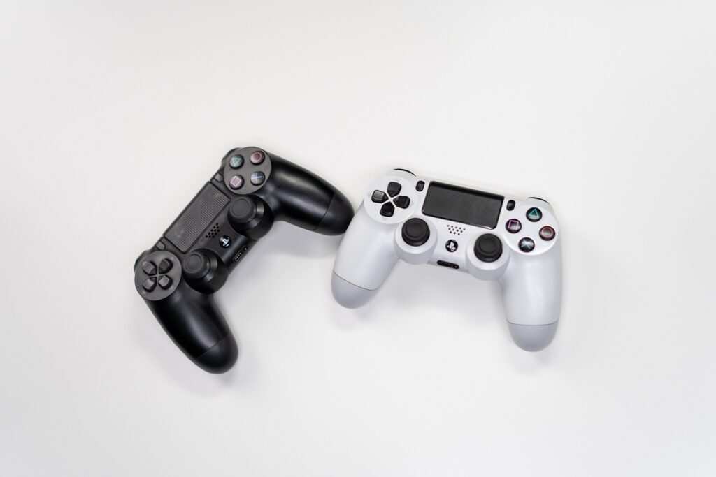 How to Connect PS4 Controller to iPhone and Android Devices